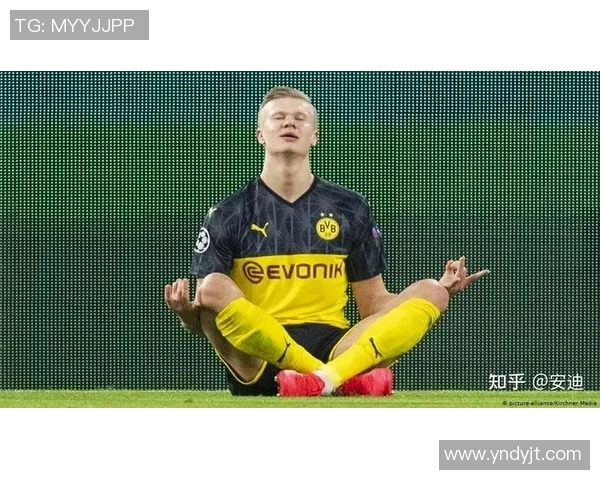 足球巨星场下花式玩球展现不一样的轻松与激情瞬间